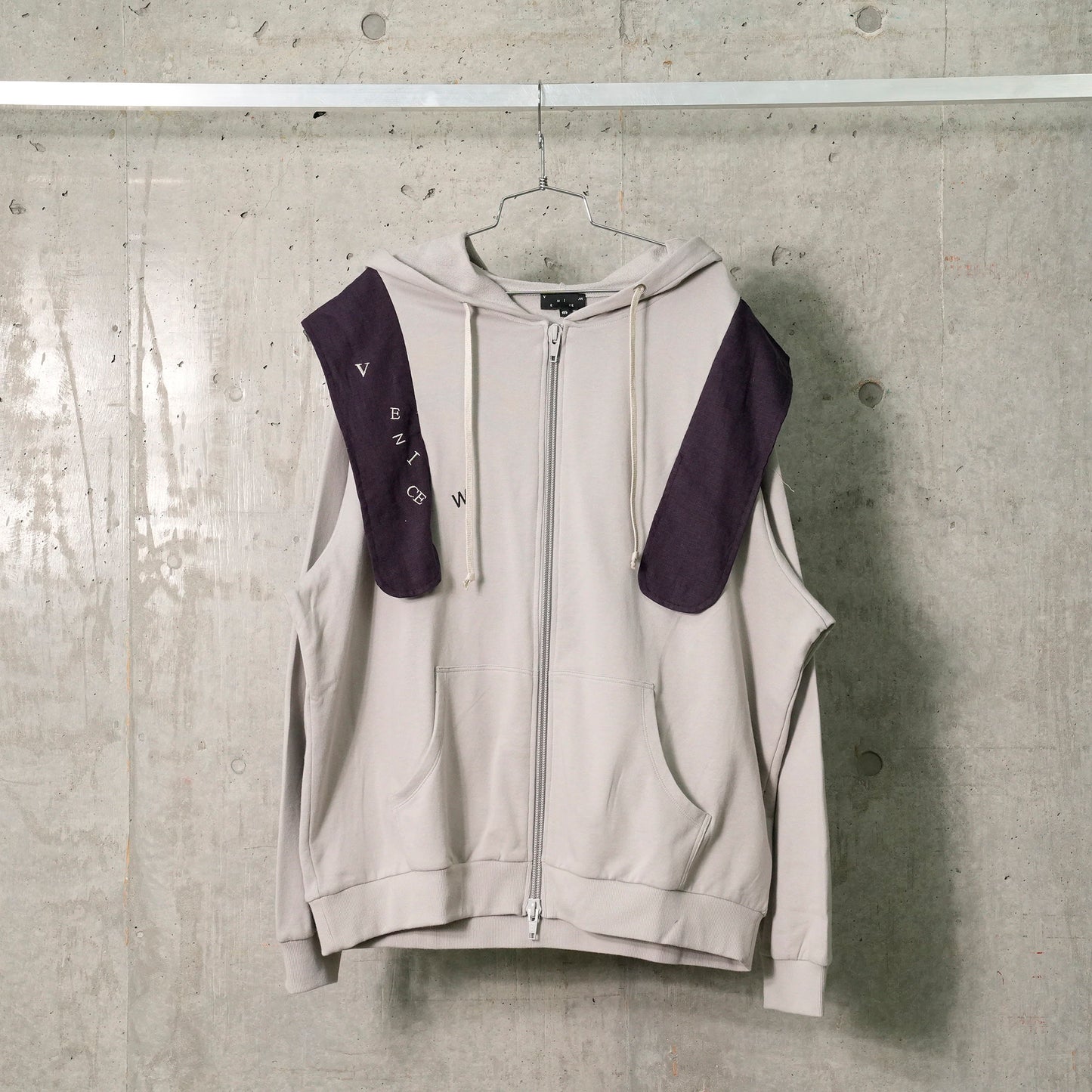 EGGPACK HOODIE / GREY/VIOLET