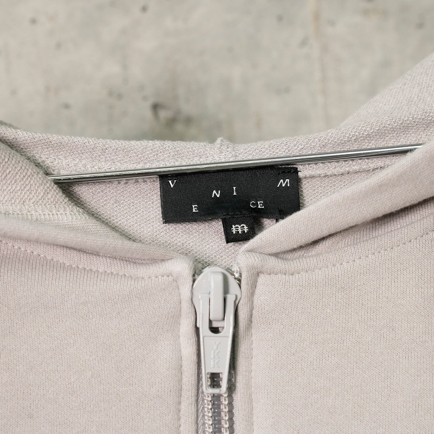 EGGPACK HOODIE / GREY/VIOLET