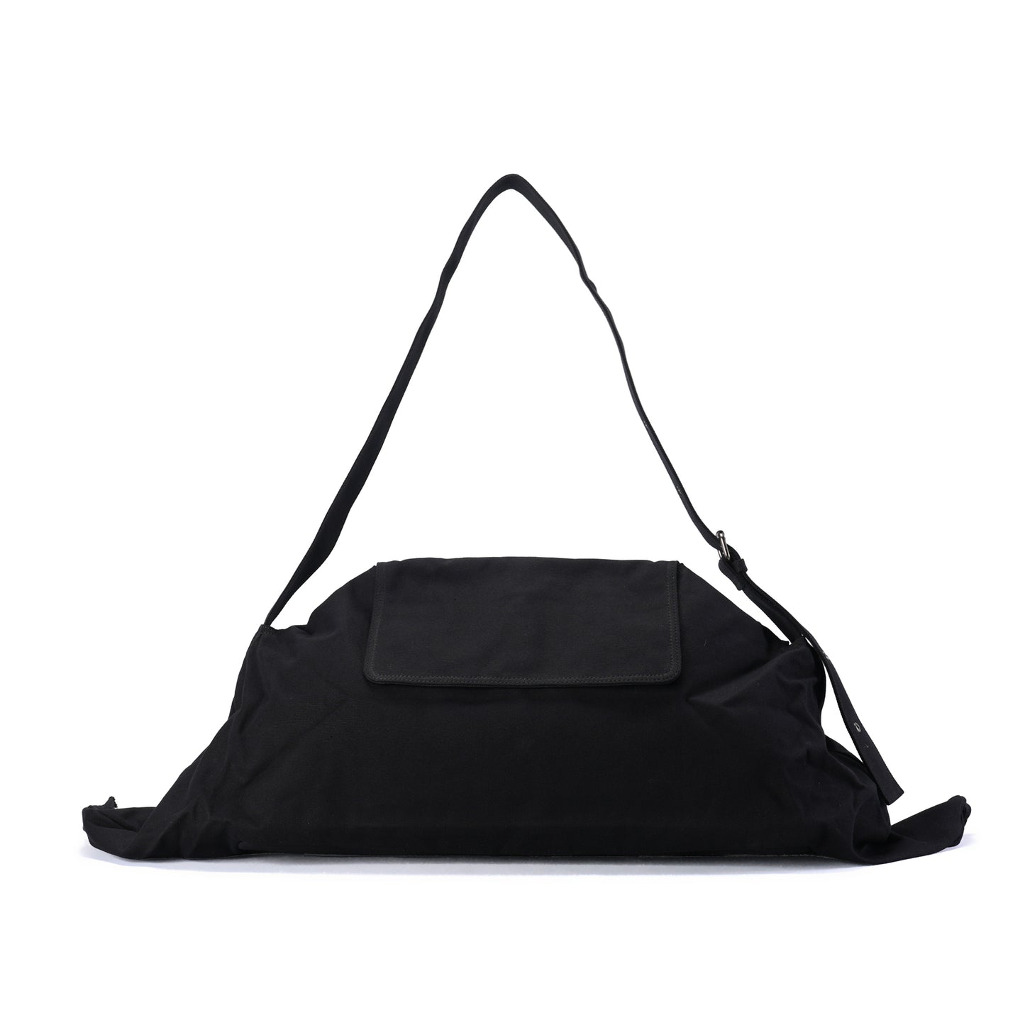 BIG FLYING BAG / BLACK BUTLER