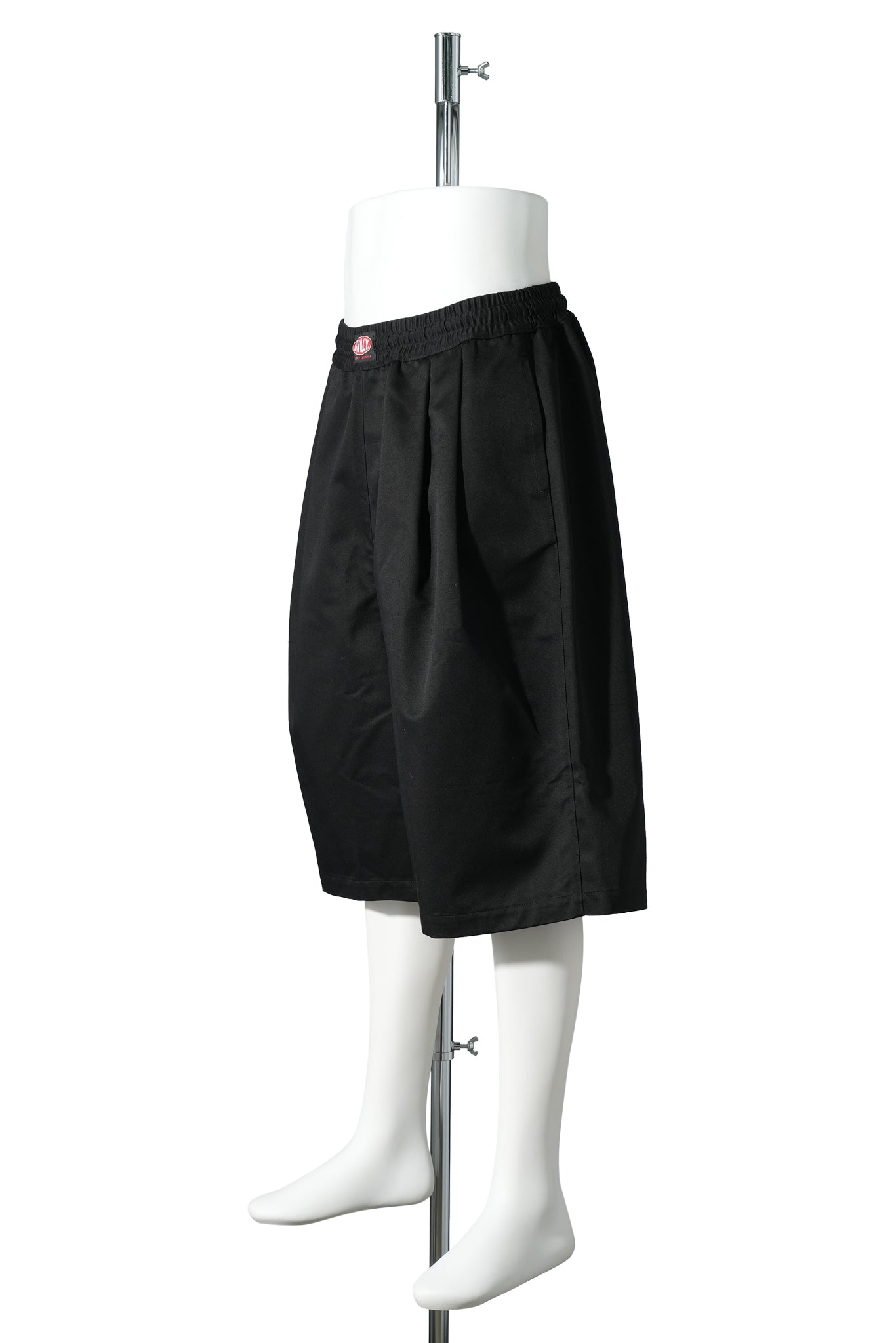 ORALE ELASTICATED SHORT / BLACK