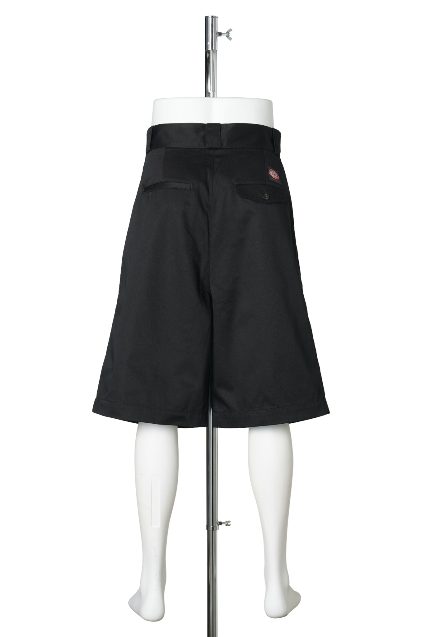 BORRACHO SHORT / BLACK