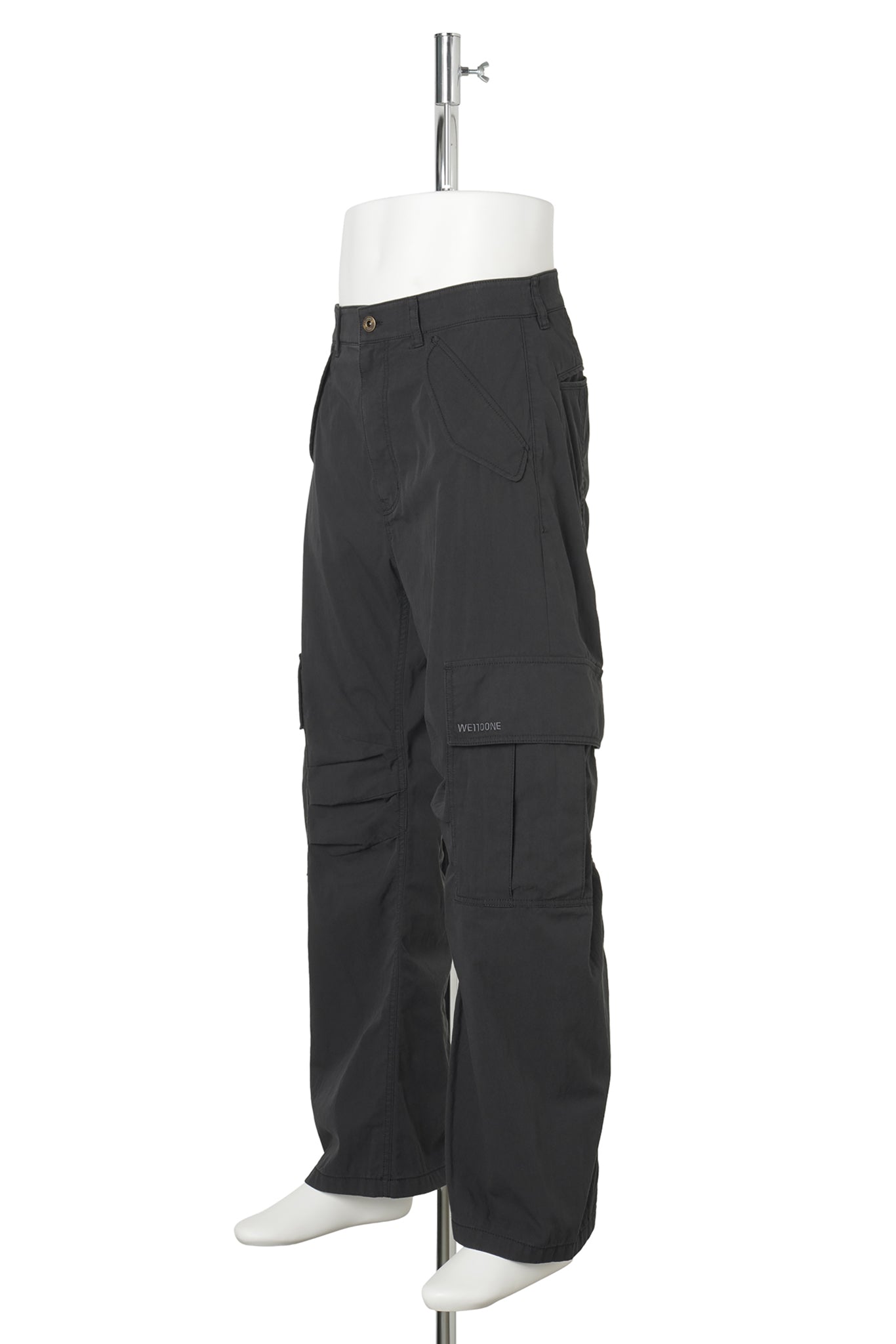 BLACK MENS CRESCENT SHIRRING CARGO PANTS / BLACK