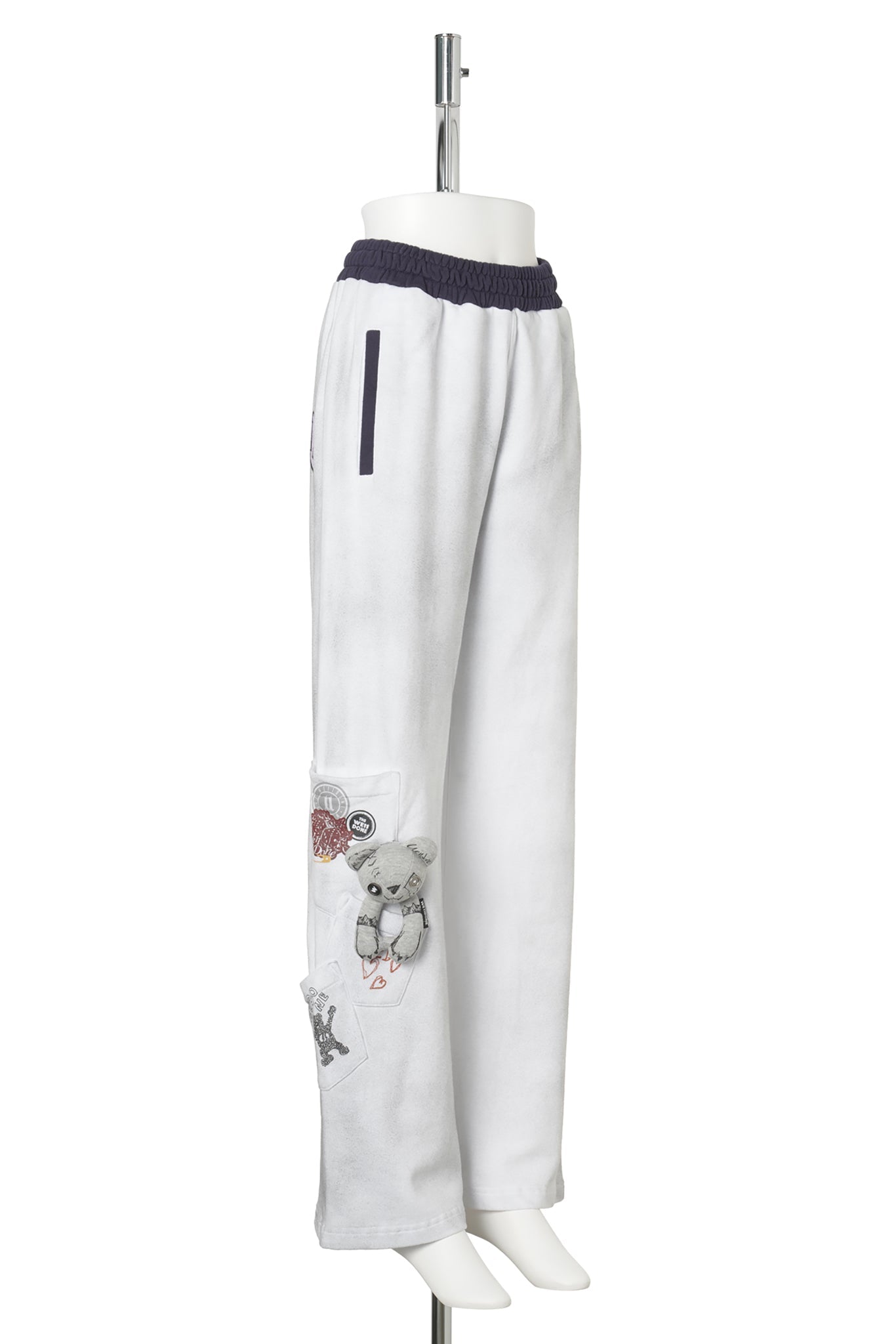 WHITE WASHED DOODLE TEDDY SWEATPANTS / WHITE