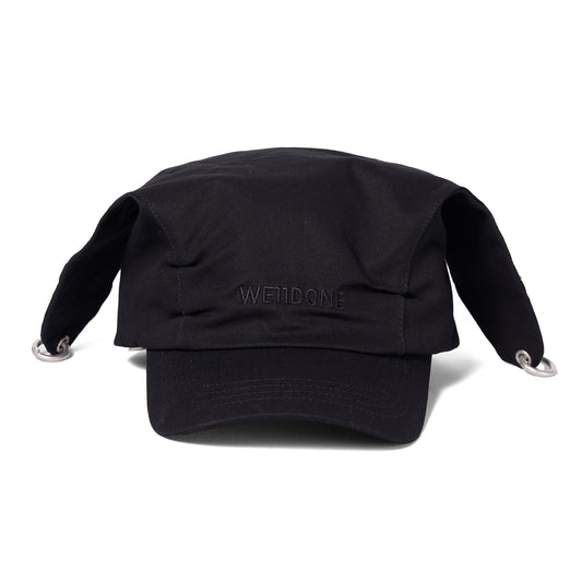 BLACK EAR DETAIL CAP / BLACK