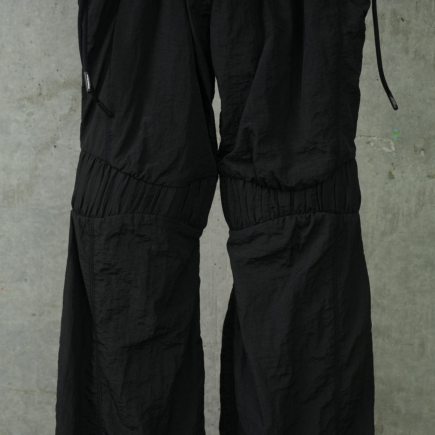 CUTOUT BELL PANTS / BLACK