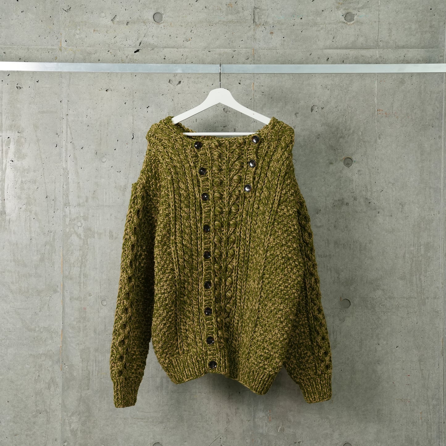 HAND KNITTED CARDIGAN / KHAKI