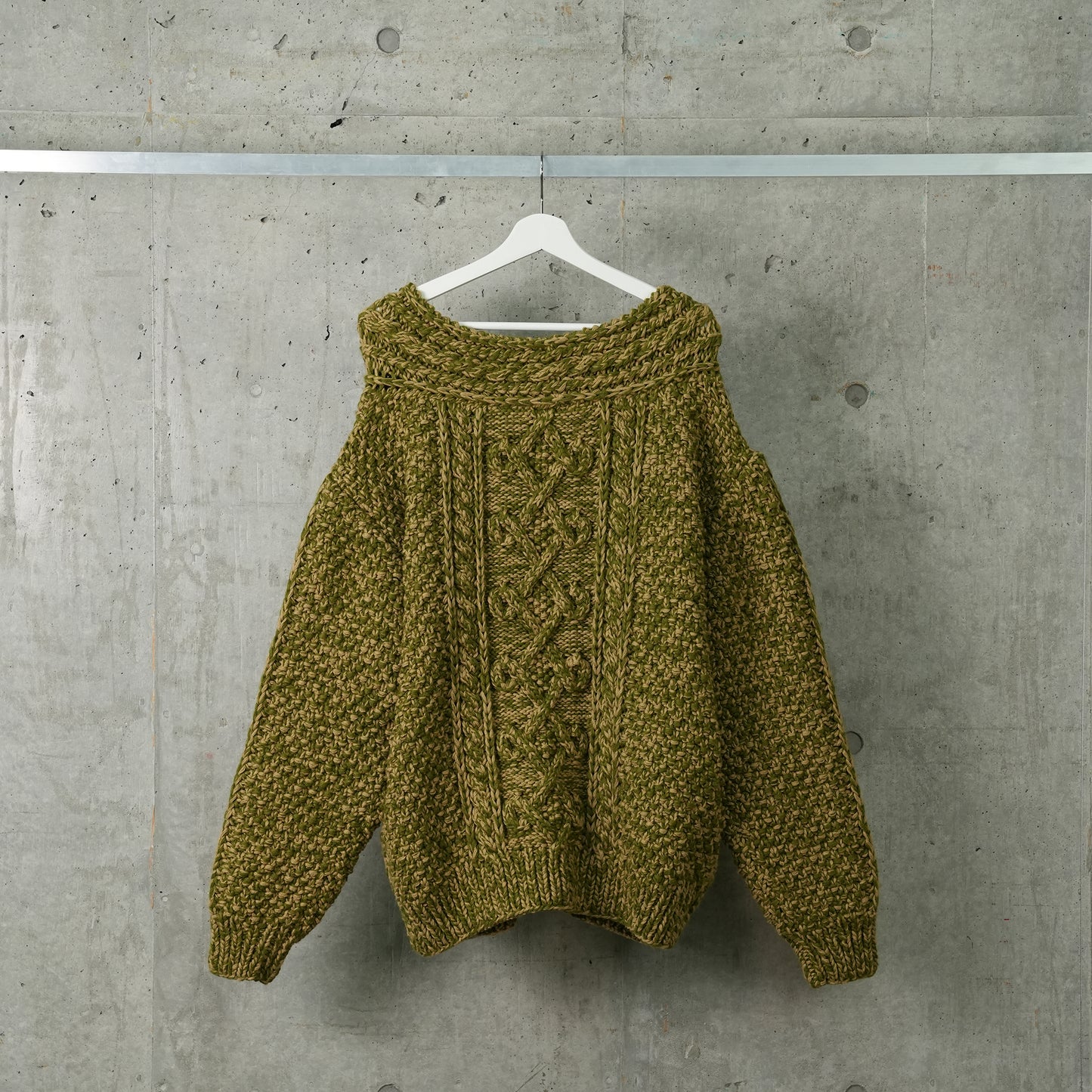 HAND KNITTED CARDIGAN / KHAKI