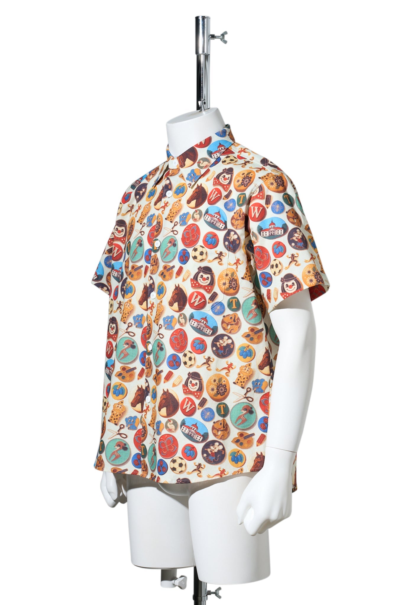 HALF SLEEVE SHIRT / BADGES