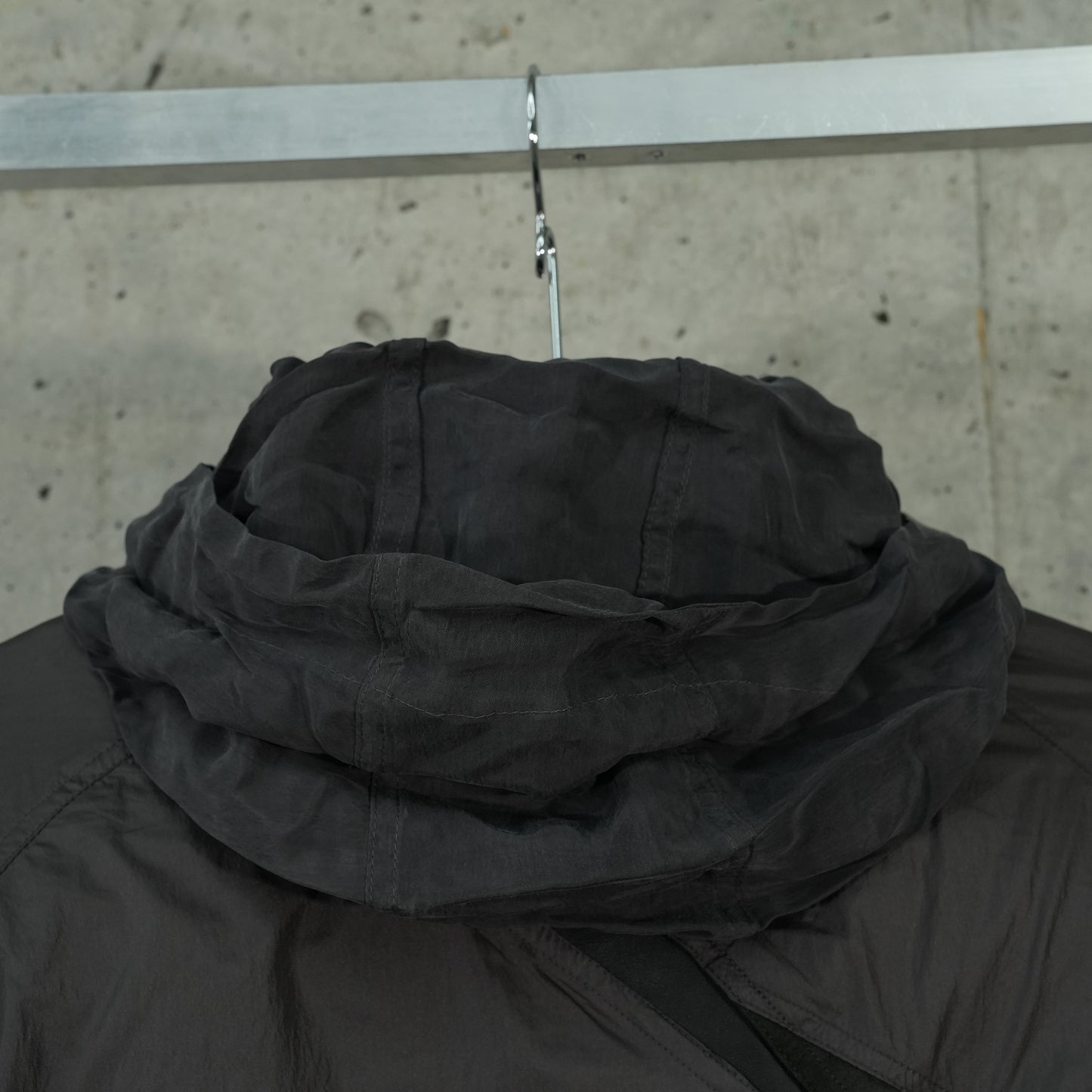 EP.6 01 DOWN JACKET / DARK GRAY