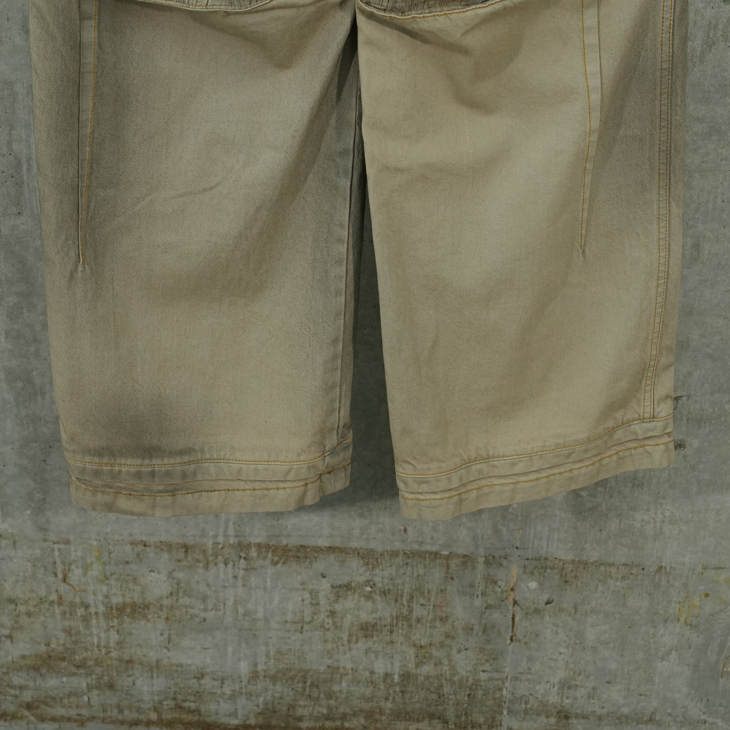 EP.6 02 TROUSERS / SAND BEIGE