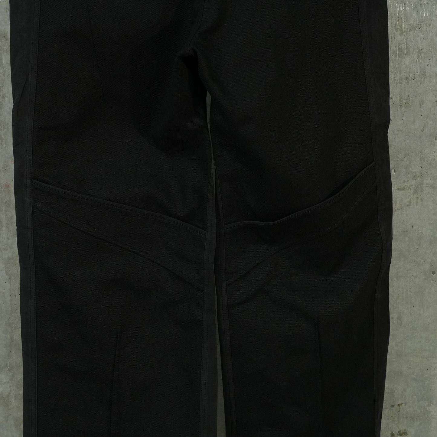 EP.6 04 TROUSERS / BLACK