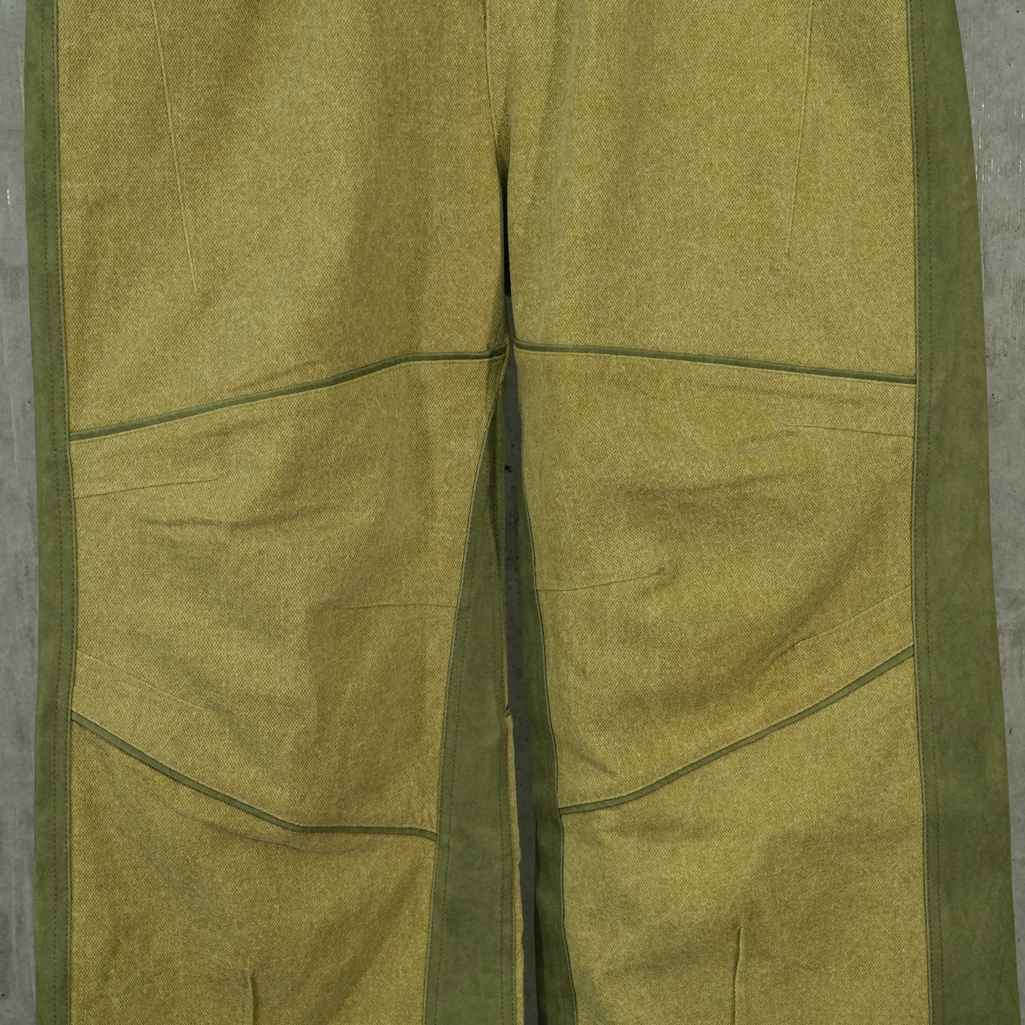 EP.6 04 TROUSERS / LEMON GREEN