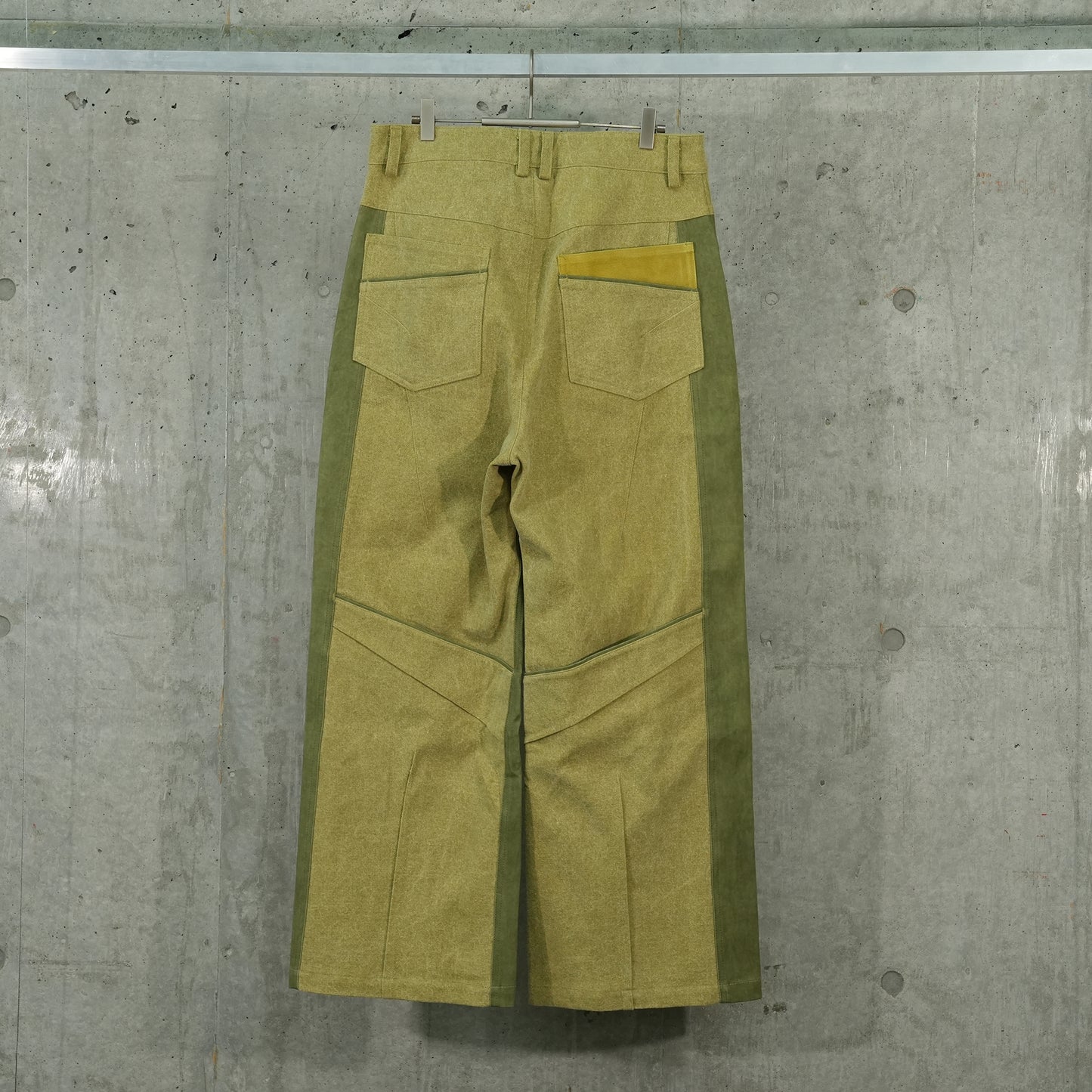 EP.6 04 TROUSERS / LEMON GREEN