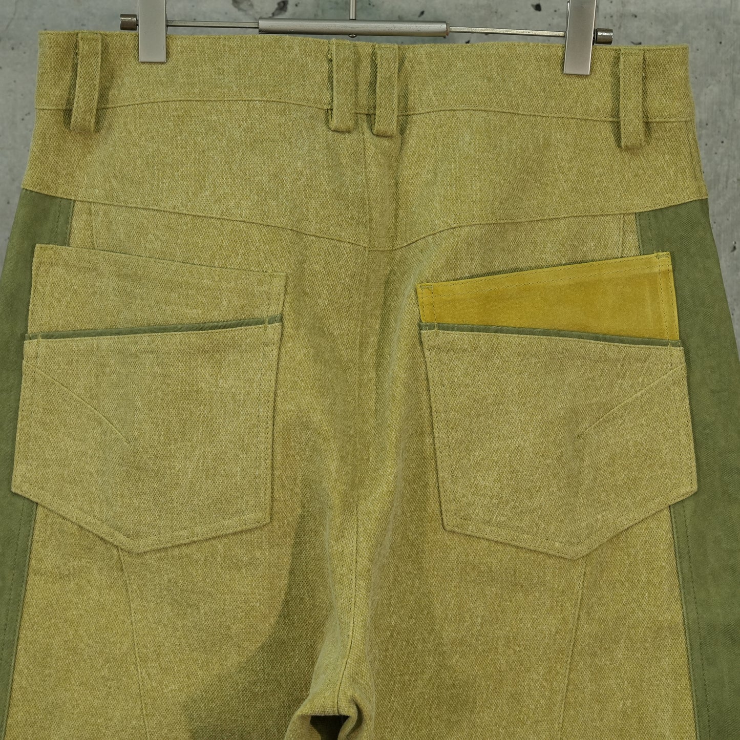 EP.6 04 TROUSERS / LEMON GREEN