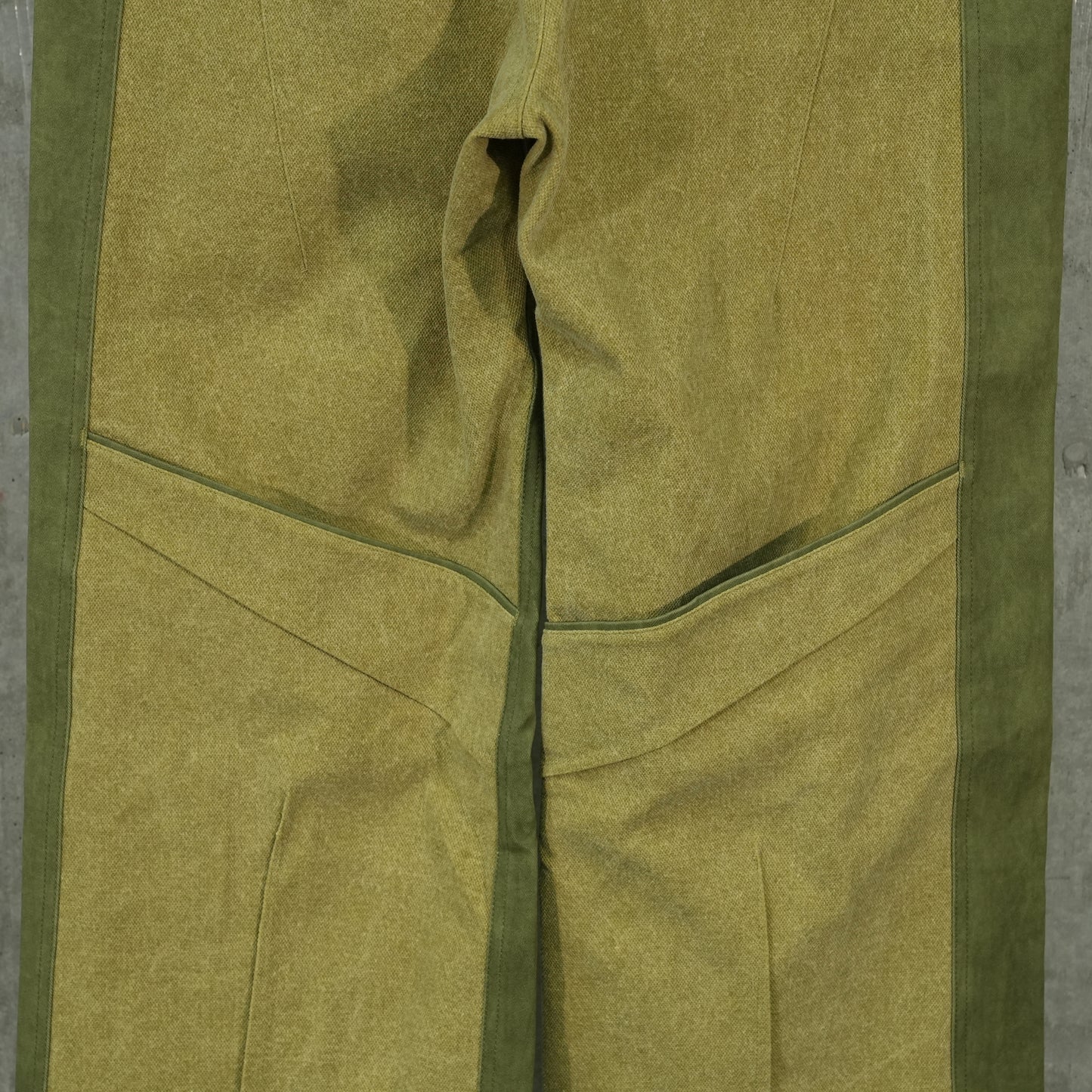 EP.6 04 TROUSERS / LEMON GREEN