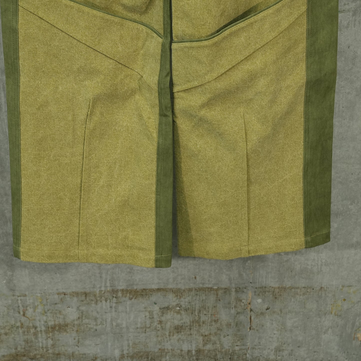 EP.6 04 TROUSERS / LEMON GREEN