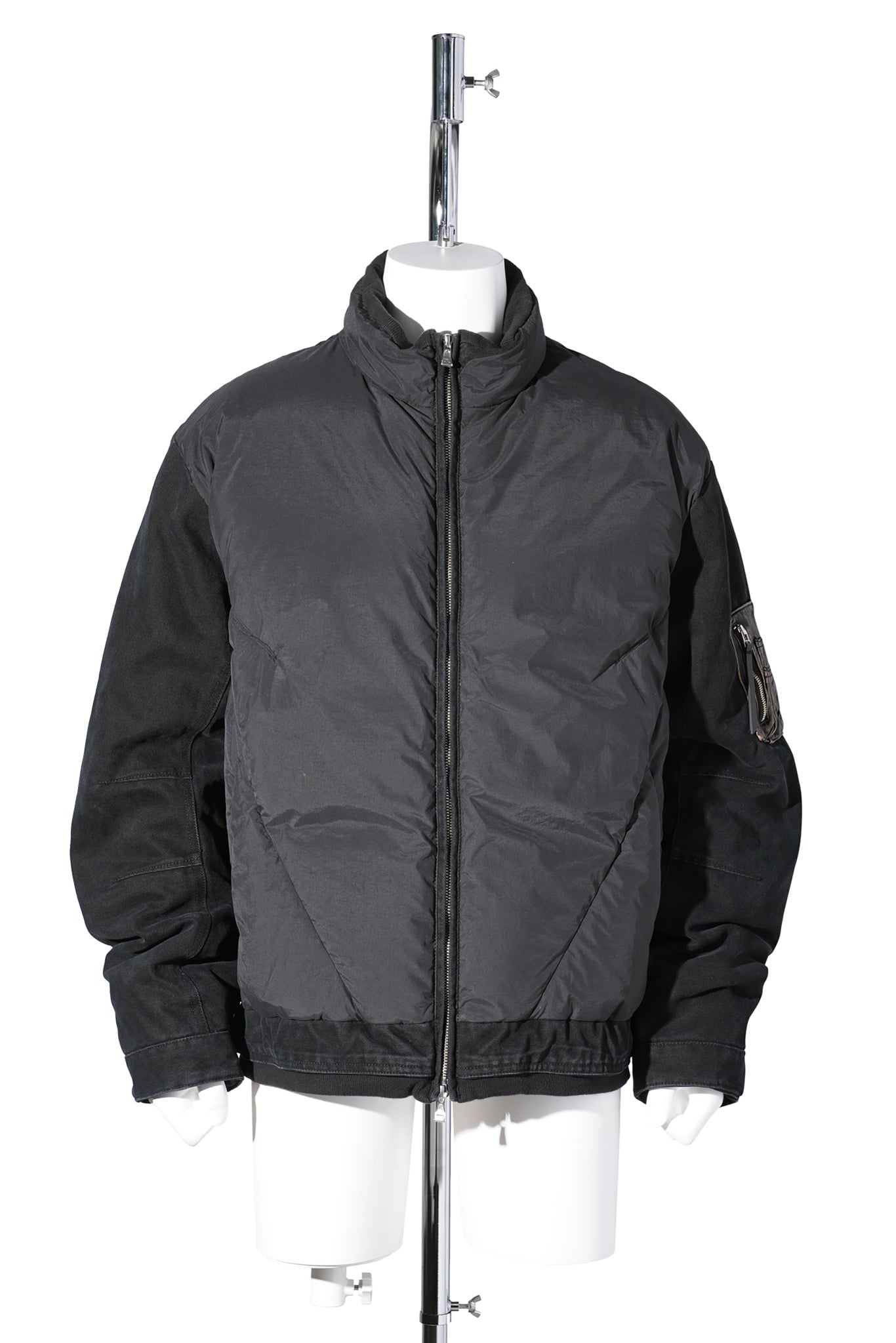 EP.8 01 DOWN JACKET / BLACK