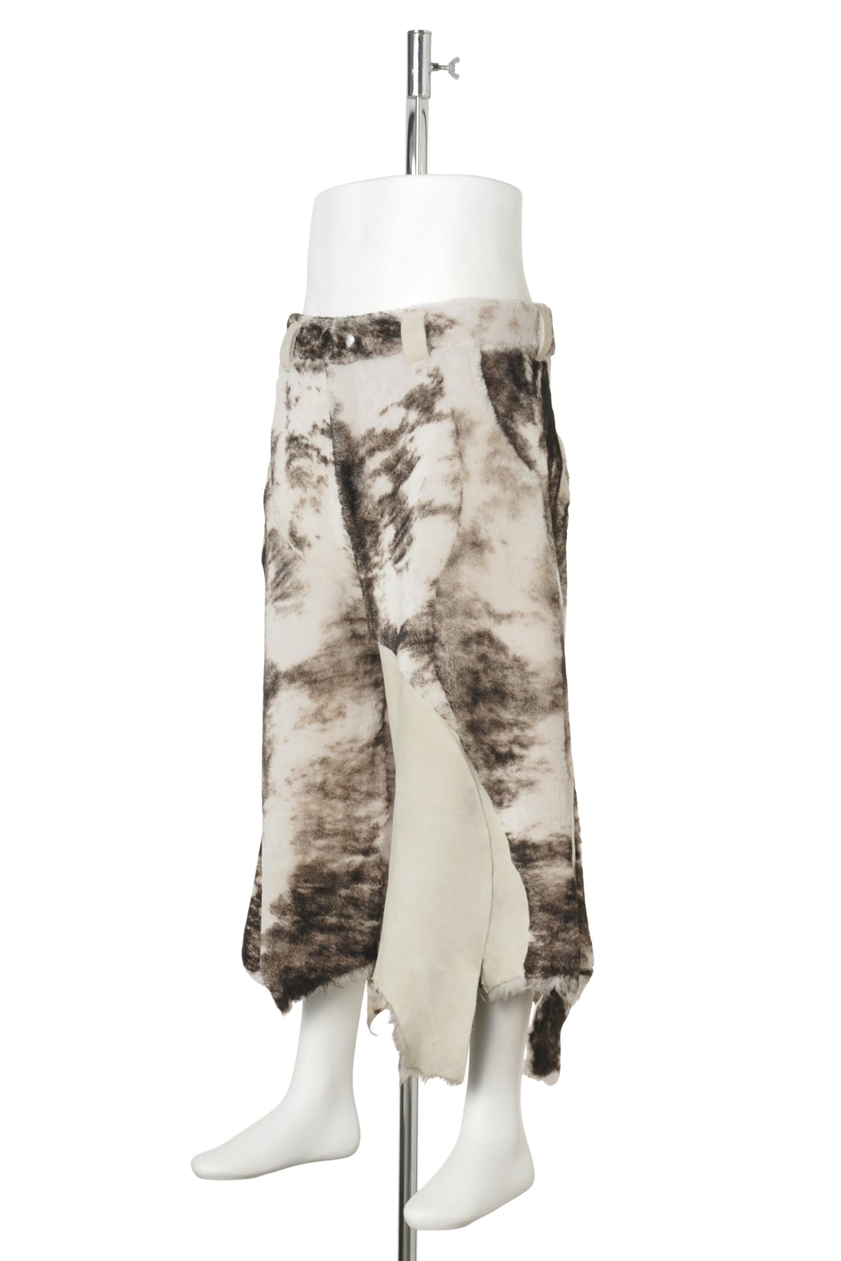 EP.10 01 SHORTS / IVORY BROWN