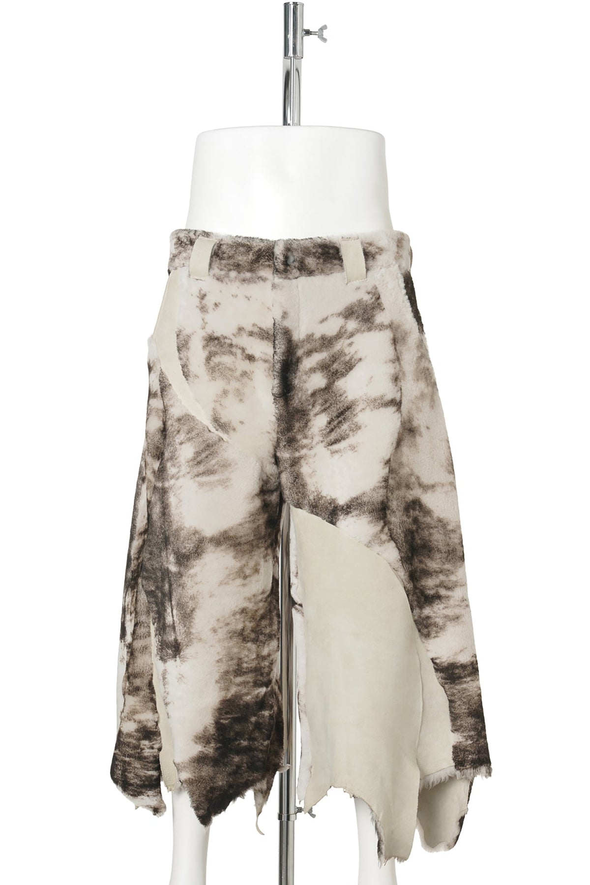 EP.10 01 SHORTS / IVORY BROWN