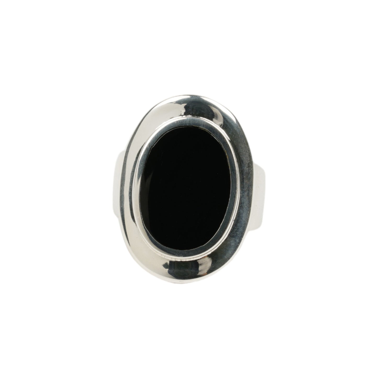 AMULET RING WITH ONYX / SILVER