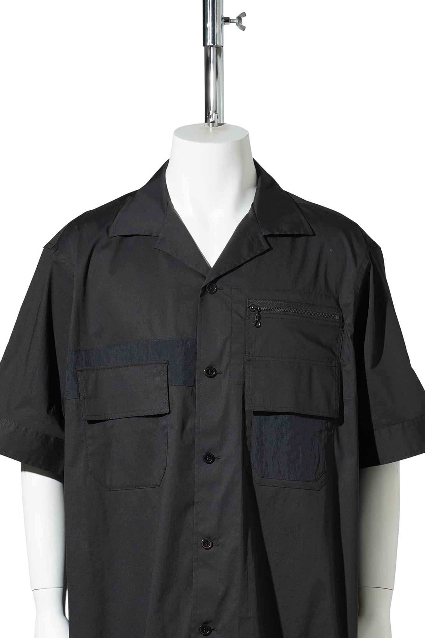UT SHIRT SS / BLACK