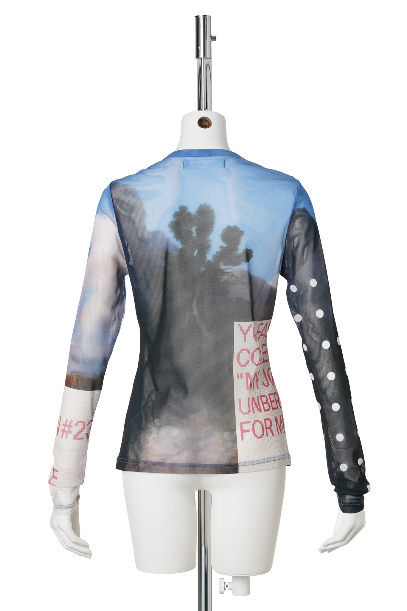 GRAPHIC MESH TOP / B