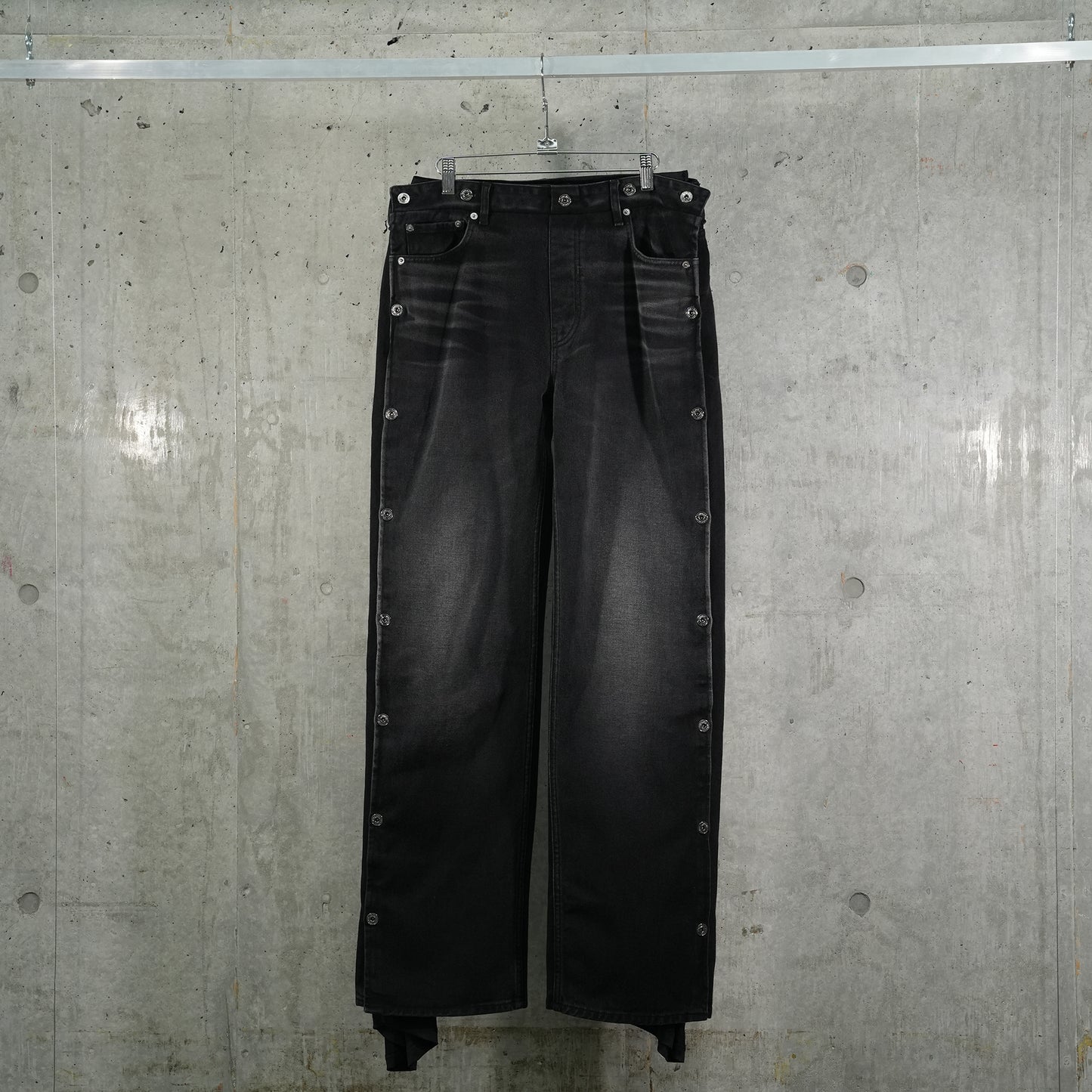 COLLAPSED WAIST JEANS / FADED BLACK/BLACK