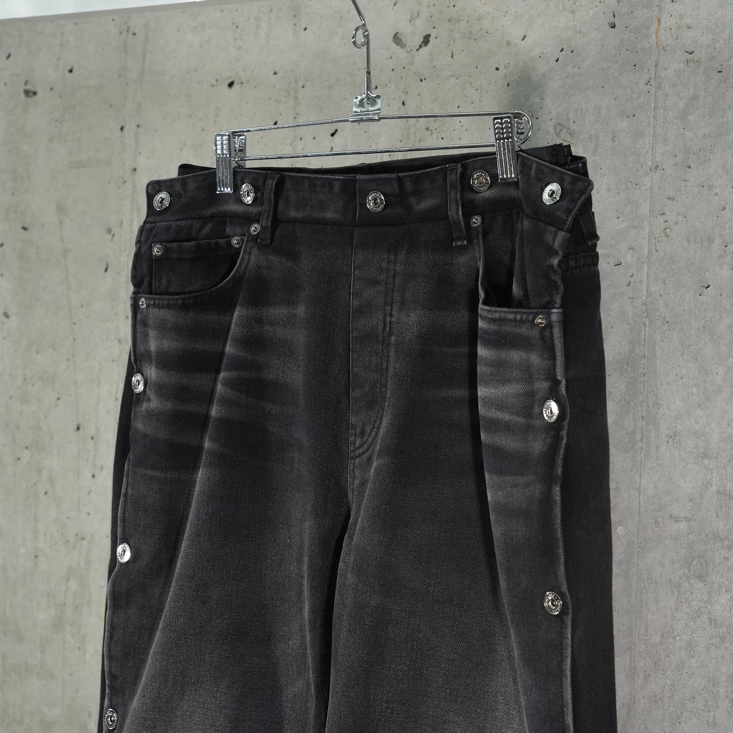 COLLAPSED WAIST JEANS / FADED BLACK/BLACK