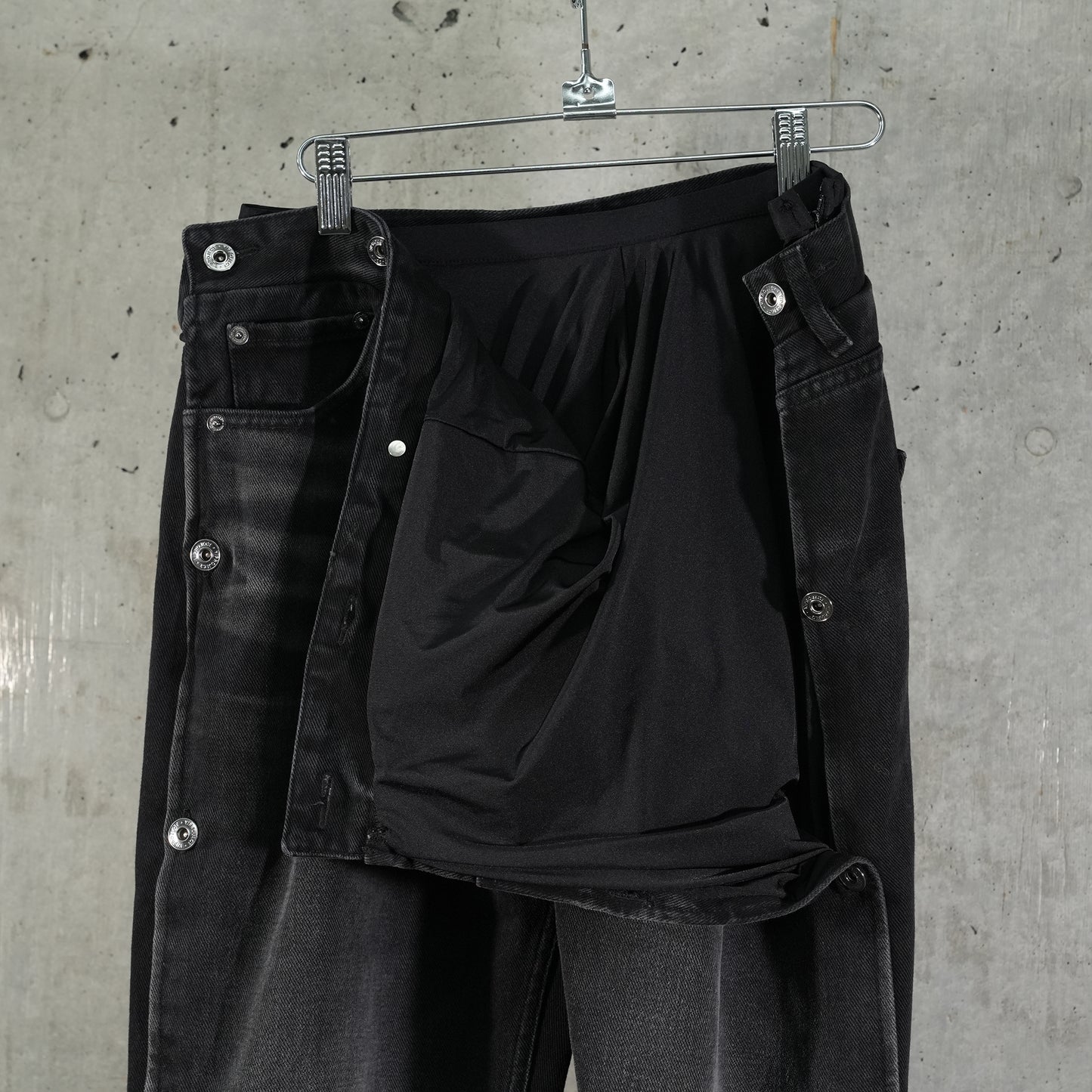 COLLAPSED WAIST JEANS / FADED BLACK/BLACK