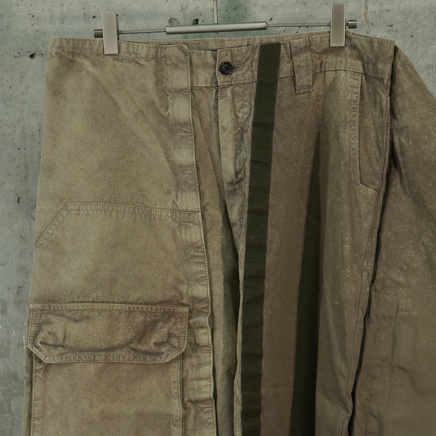 VELCRO CARGO PANTS / WASHED KHAKI