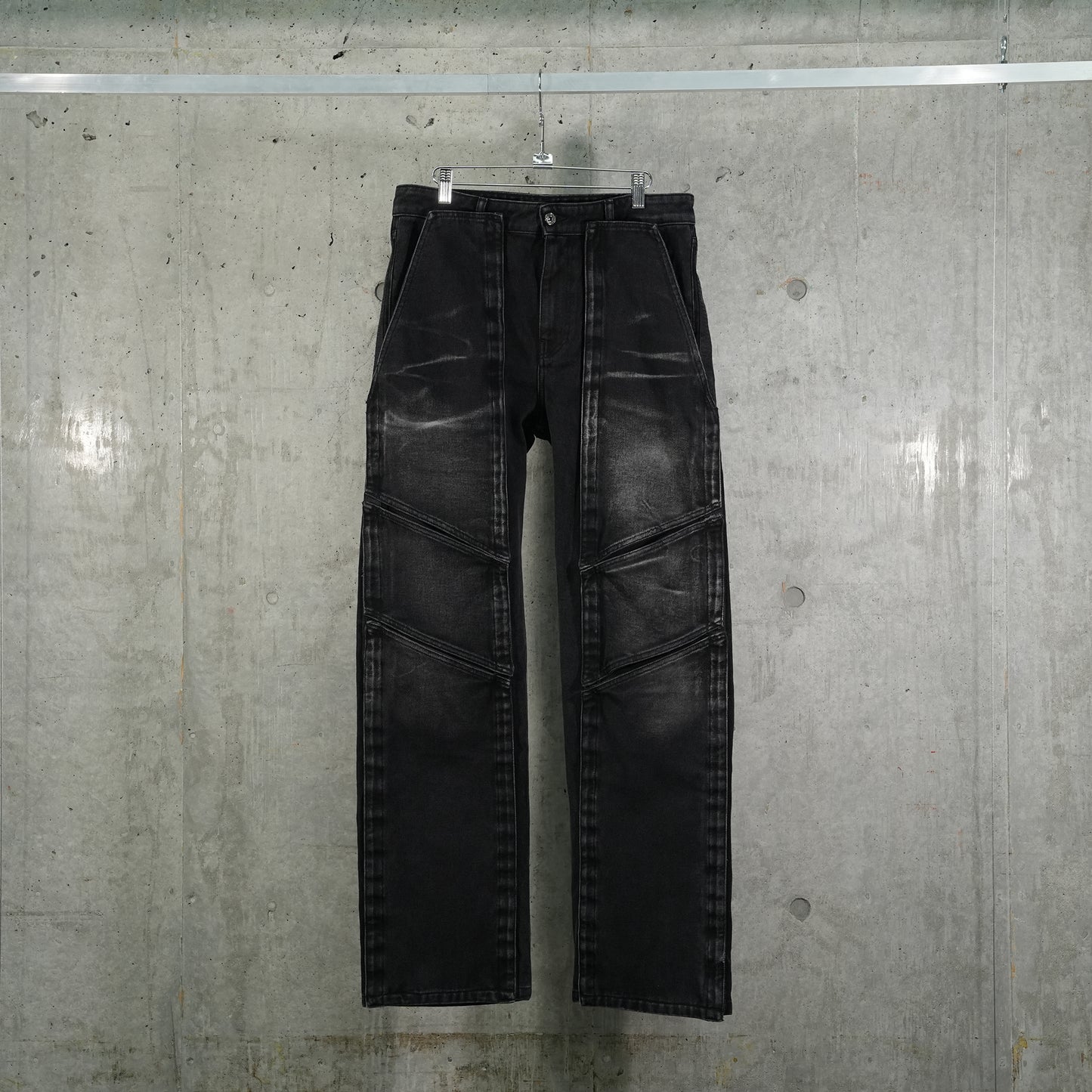 VELCRO MULTI PANEL JEANS / FADED BLACK