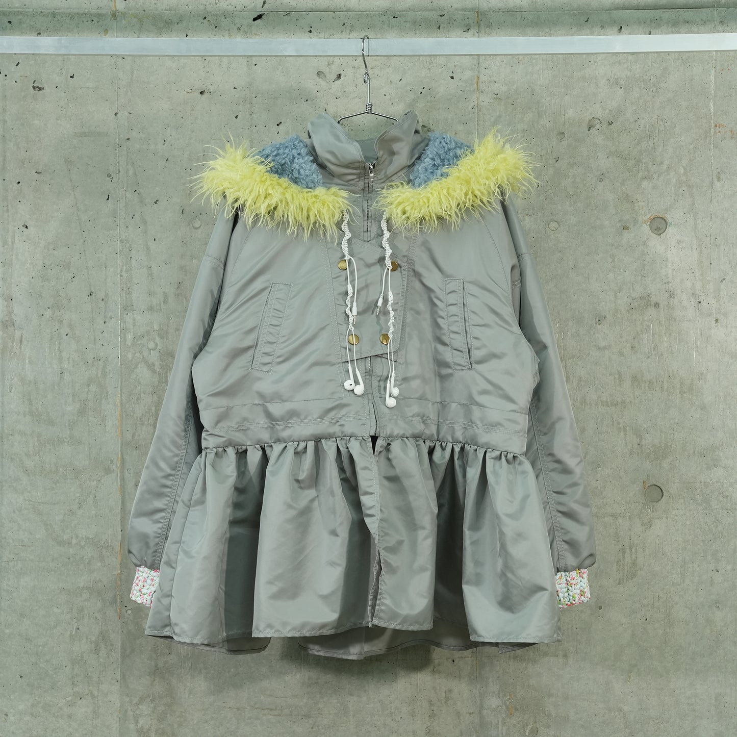 SKIRTED PARKA (GREY) / GREY/YELLOW