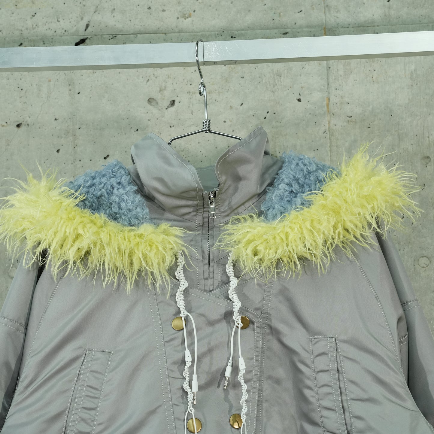 SKIRTED PARKA (GREY) / GREY/YELLOW