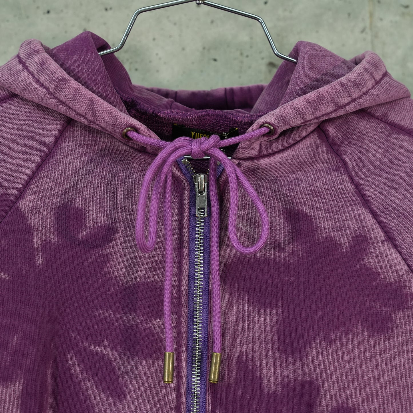 WASHED HOODIE WITH FLOWER MOTIF (PURPLE) / PURPLE