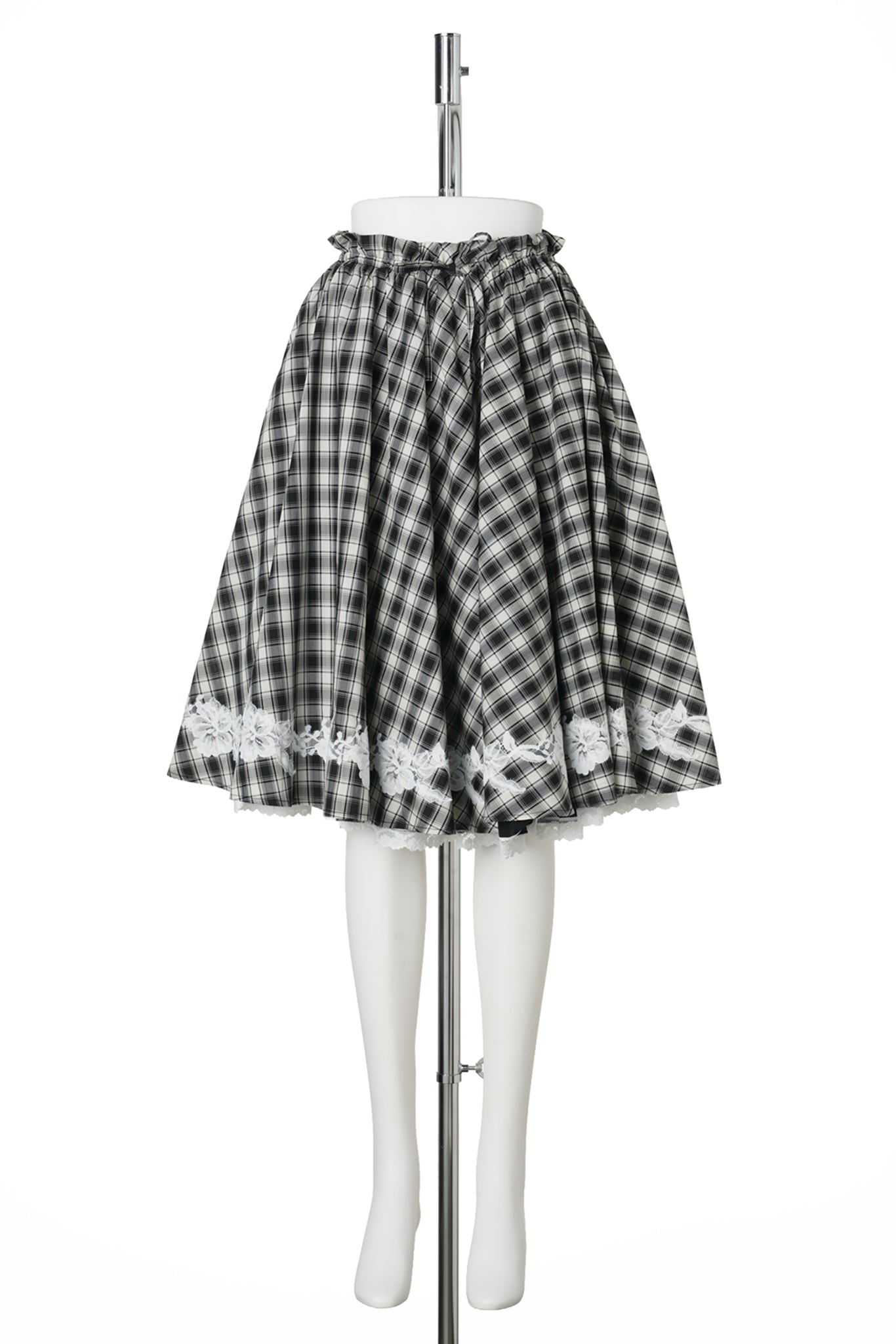 CHECK GATHERED SKIRT WITH FLORAL APPLIQUÉ / BLACK CHECK