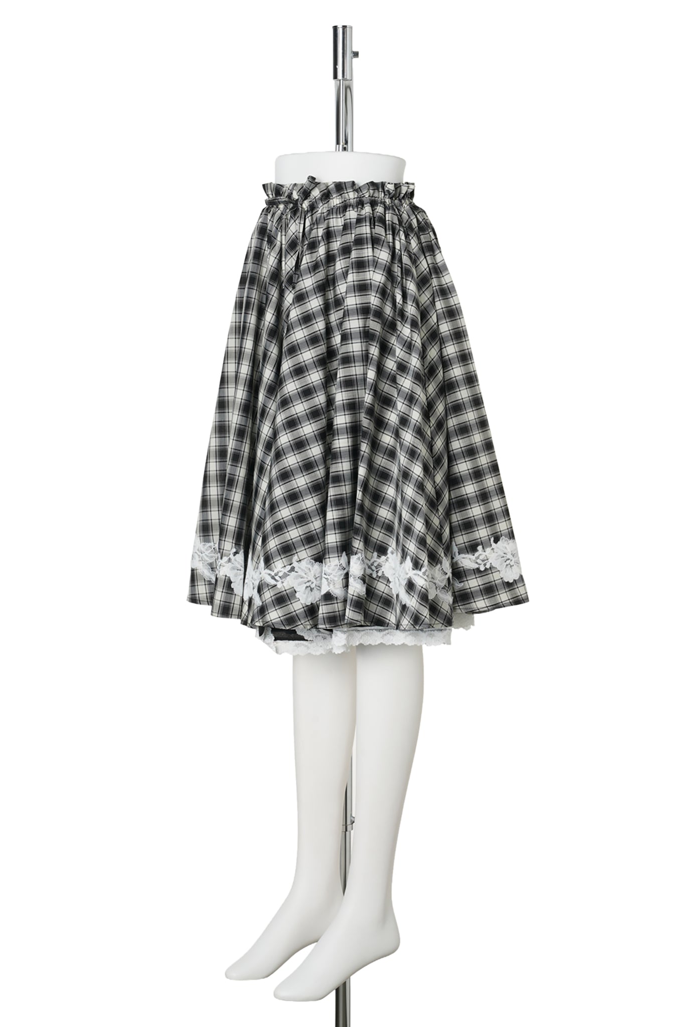 CHECK GATHERED SKIRT WITH FLORAL APPLIQUÉ / BLACK CHECK