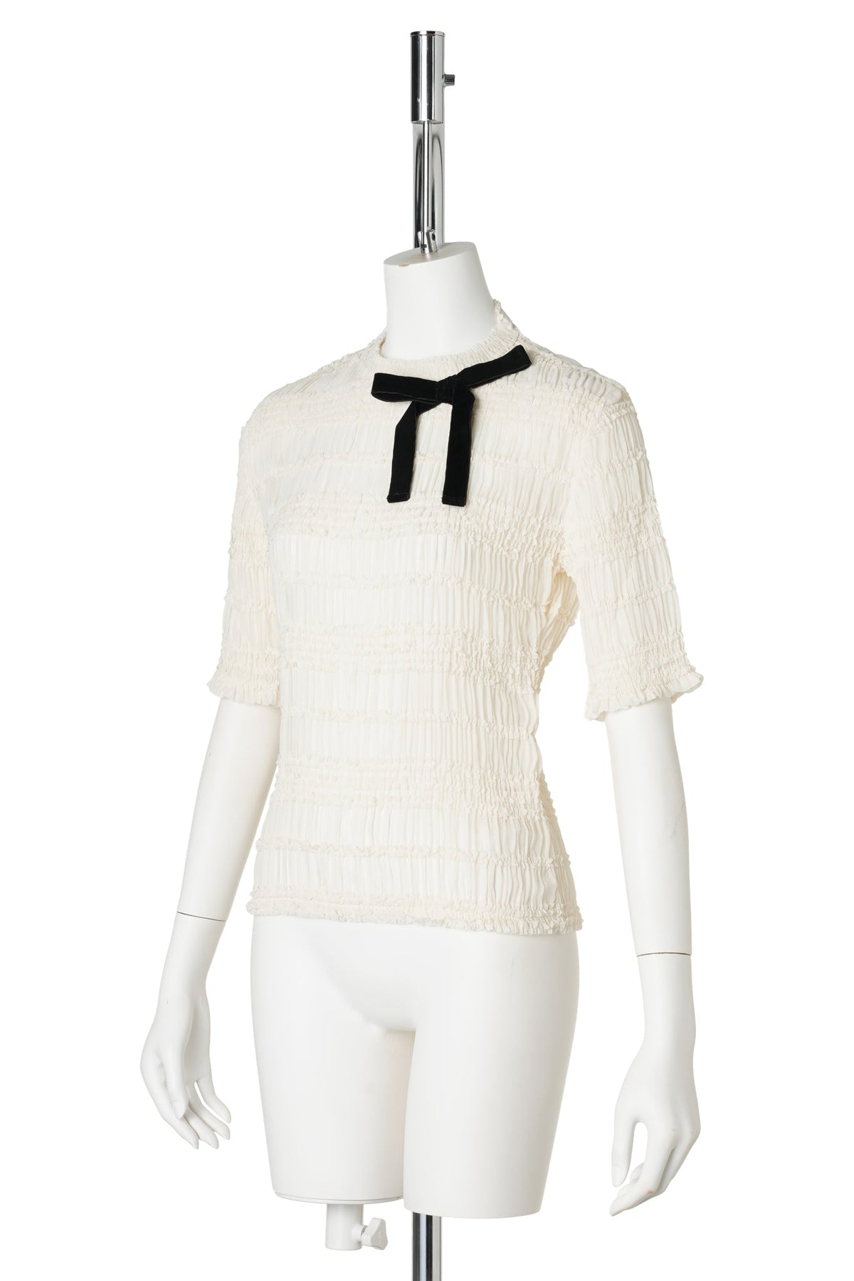 SHIRRED RIBBED TOP WITH VELVET BOW / IVORY