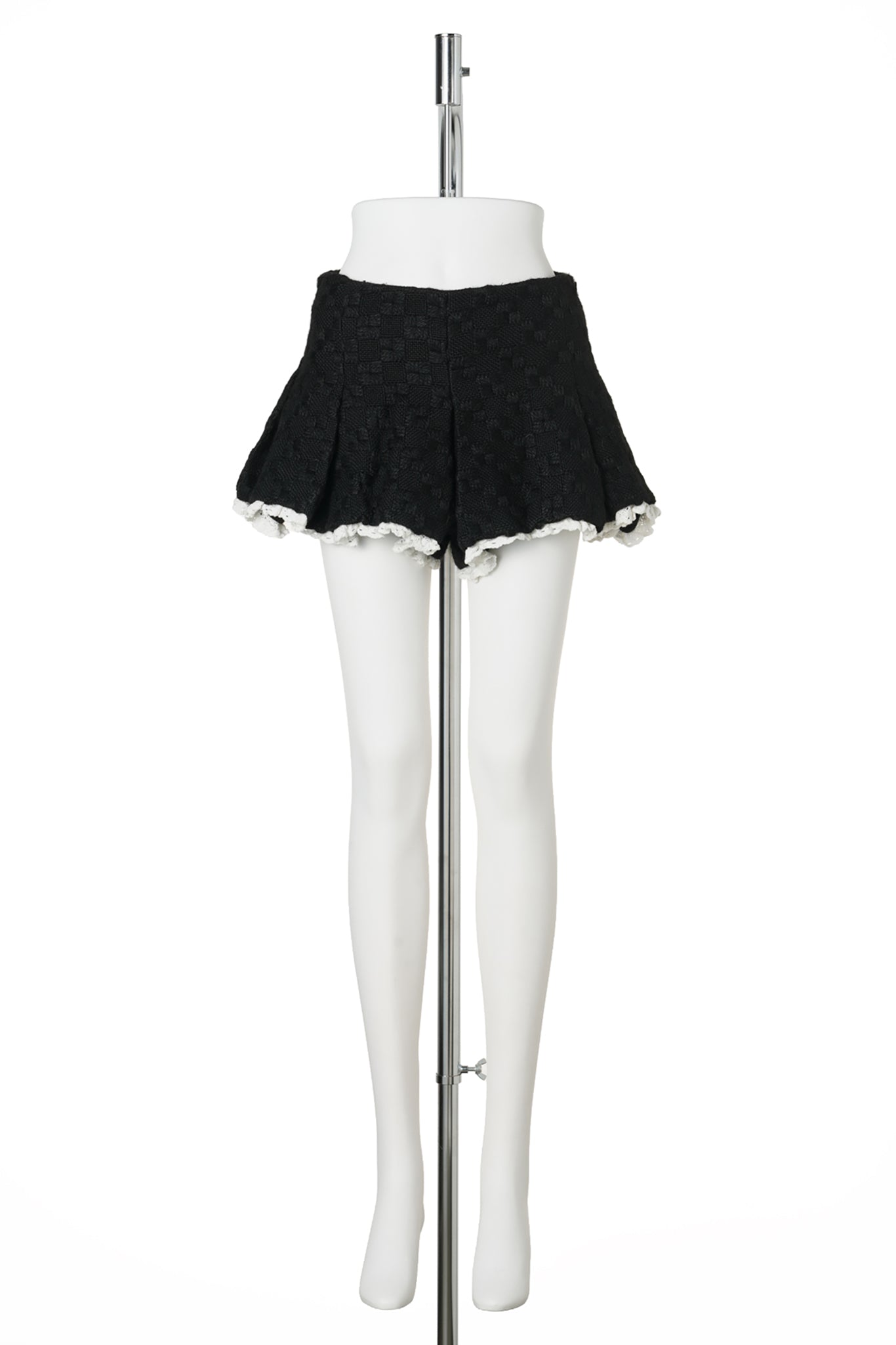 LACE-TRIM PLEATED SKORT / BLACK