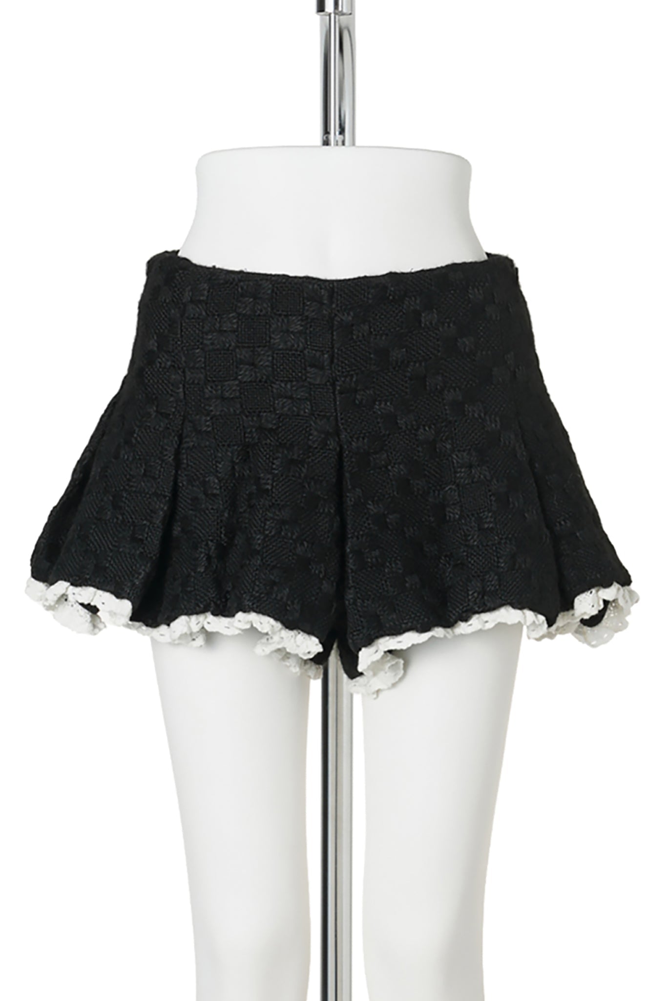 LACE-TRIM PLEATED SKORT / BLACK