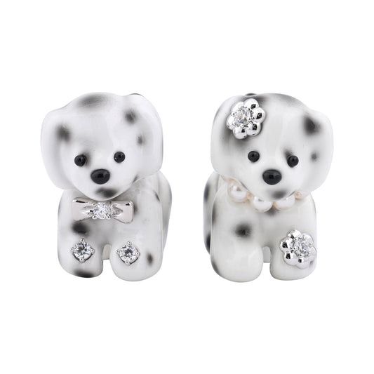 SPLIT PUPPY EARRING / WHITE
