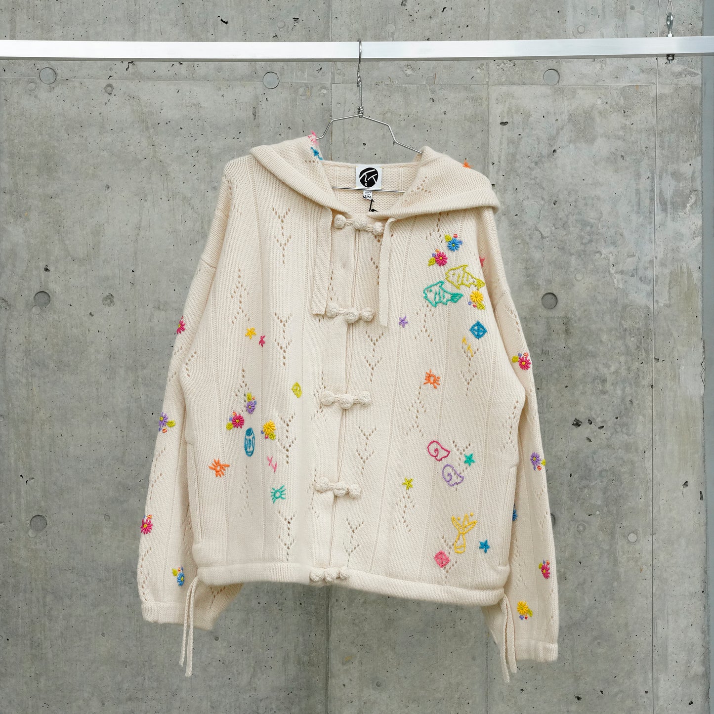 DAISY OVERSIZED HOOD JACKET / CHALK