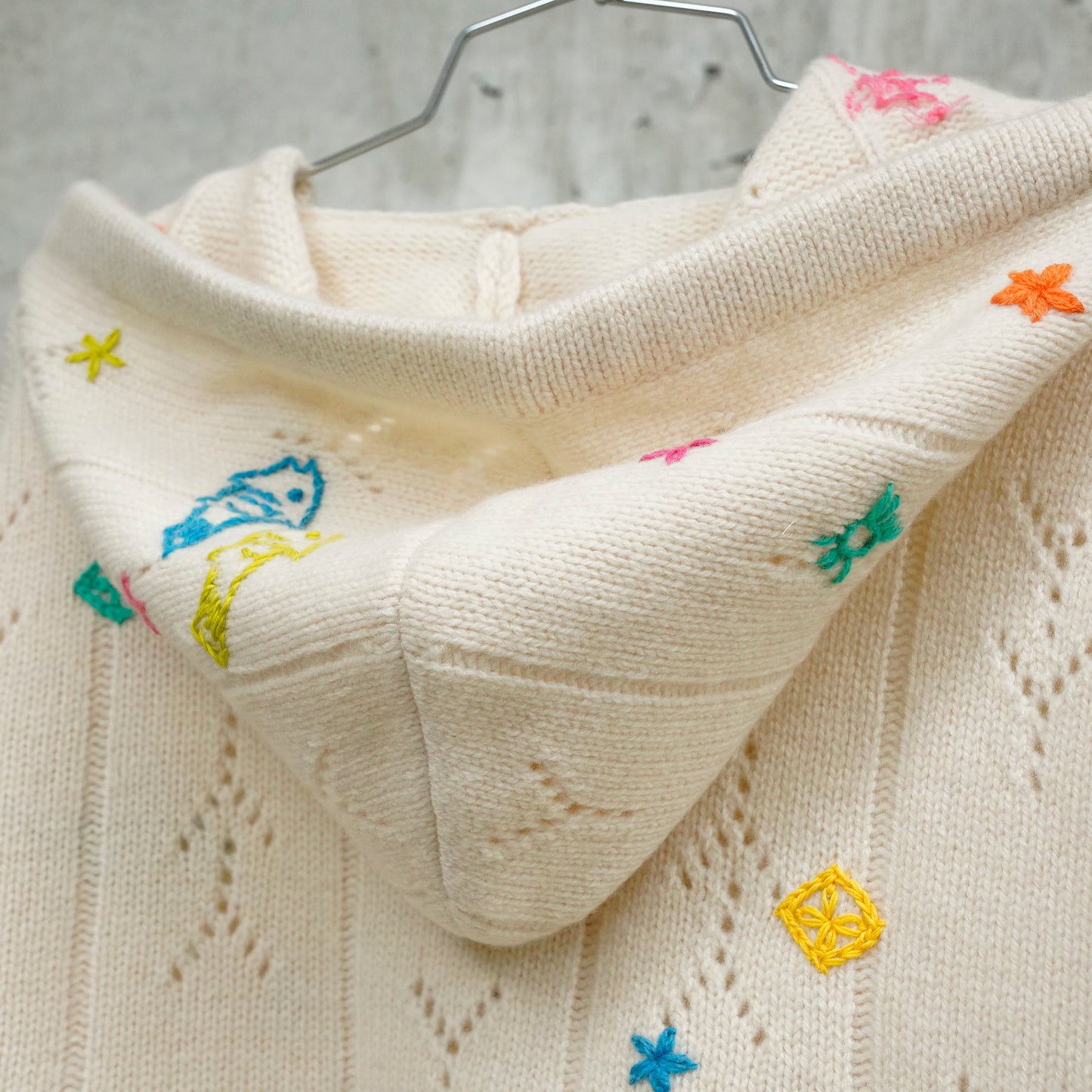 DAISY OVERSIZED HOOD JACKET / CHALK