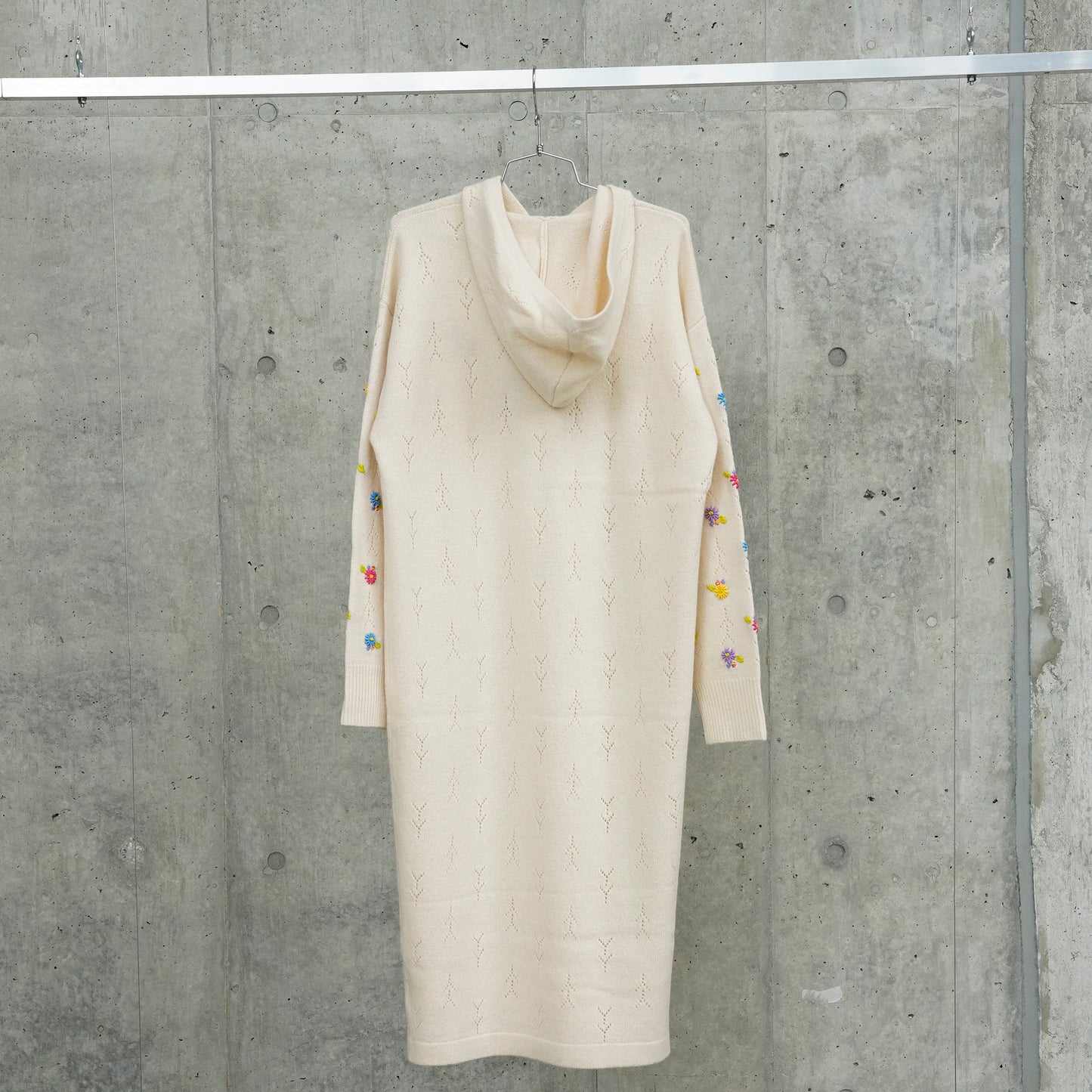 DAISY HOODY MAXI DRESS / CHALK