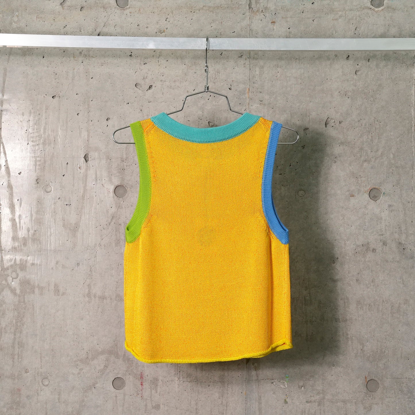 MONSTERA TANK TOP / YELLOW