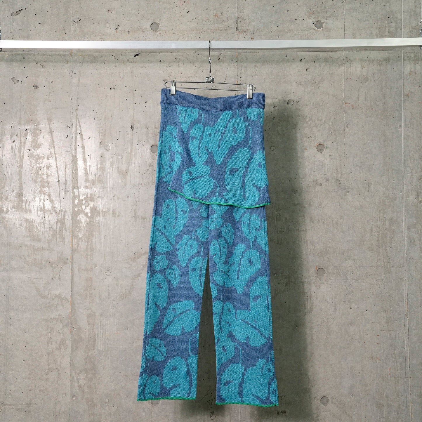 MONSTERA BAGGY BEACH PANT W/ APRON / BLUE