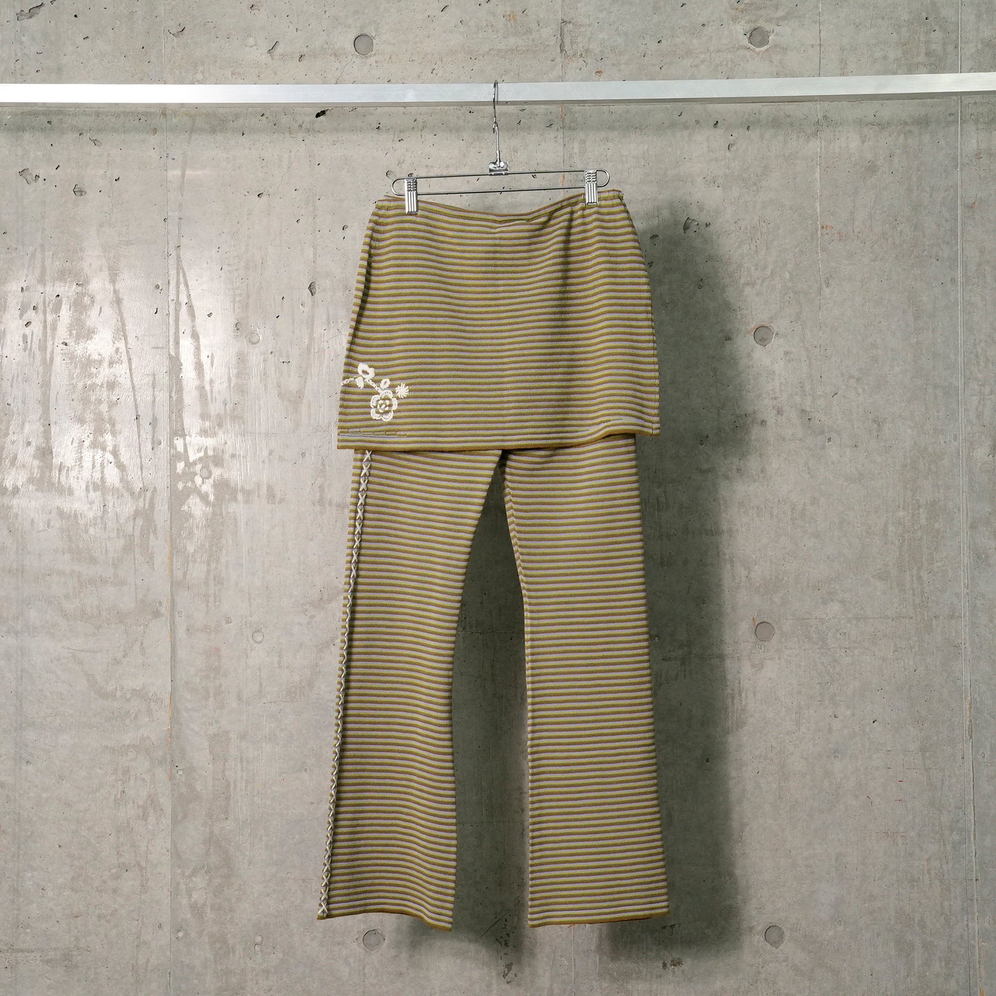 ROMY MICROSTRIPE PANT W/ MINI SKIRT / ARMY STRIPE