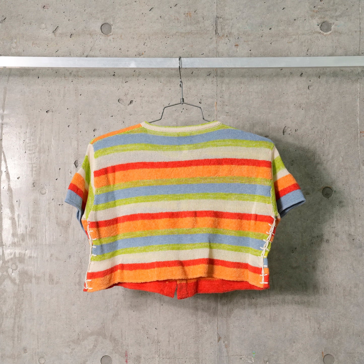 FLOATEE CROP SS SHIRT / LIME/RED MULTI